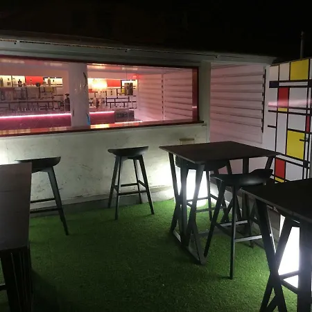 Momart Marina dʼAndora